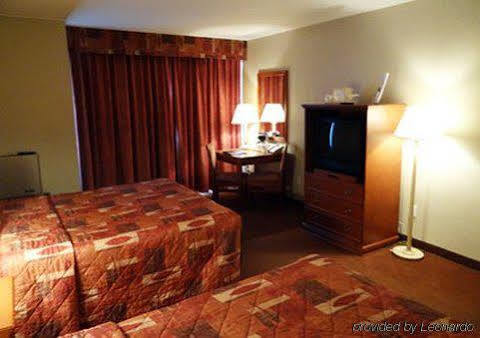 Plaza Downtown Hotel 3*